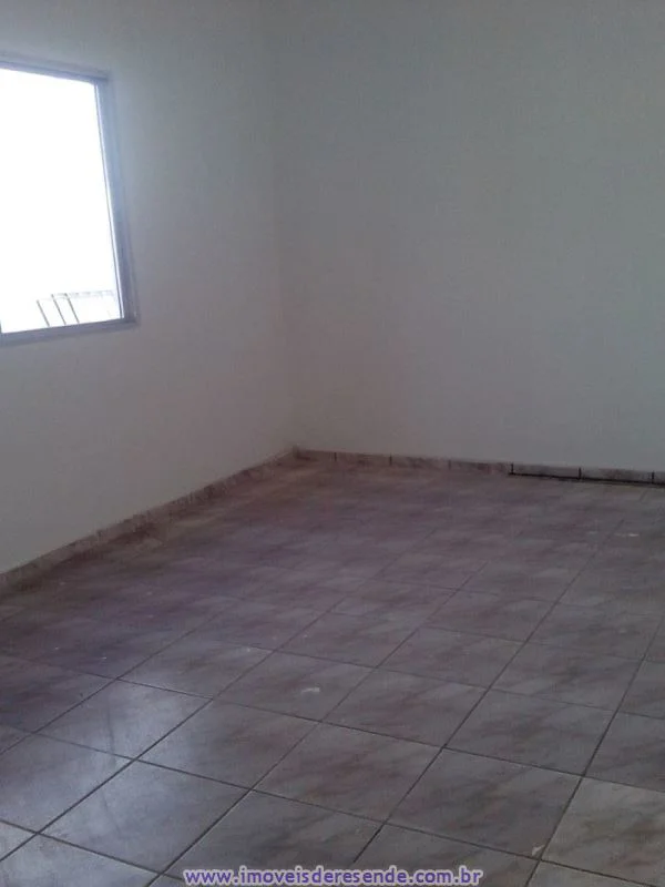 Foto 6 de 9 - Casa para aluguel em Vila Hulda Rocha